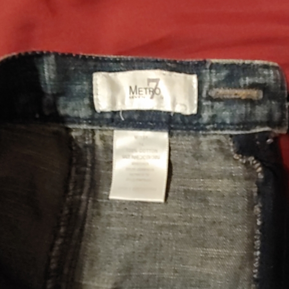 Metro 7 Skirt - Picture 2 of 4